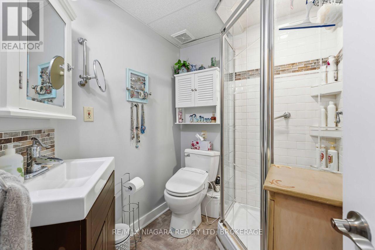 70 RIVERSIDE DRIVE - Image 33
