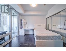 709 - 1080 Bay Street, Toronto, ON M5S0A5 Photo 10