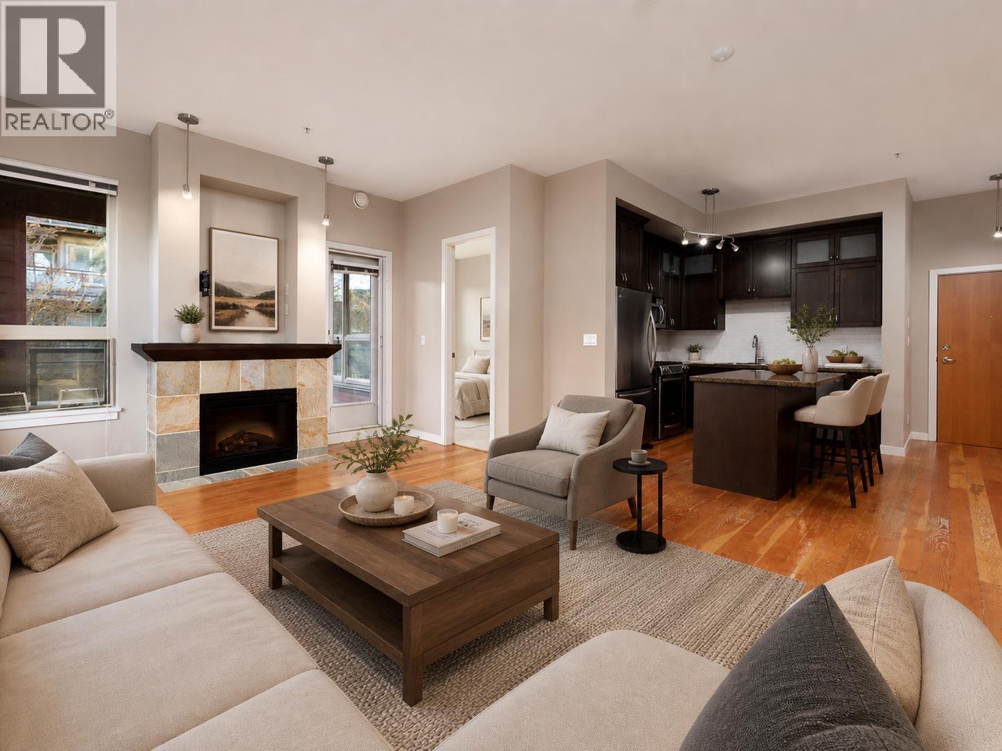 209 240 SALTER STREET, New Westminster