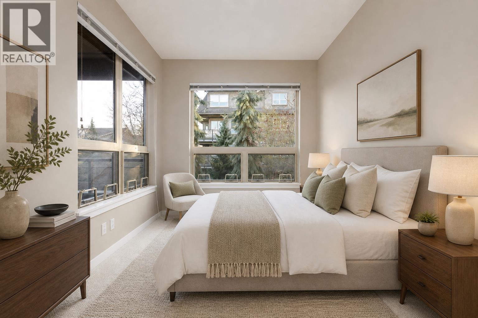 209 240 SALTER STREET, New Westminster