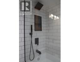 121 10th Street, New Westminster, BC V3M3X7 Photo 14