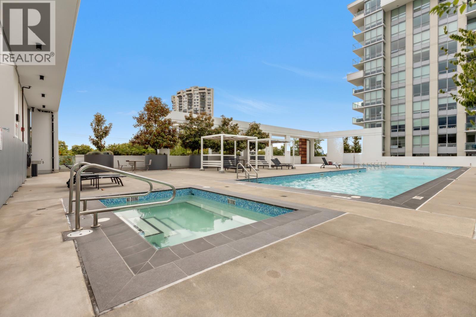 605 1632 LIONS GATE LANE, North Vancouver