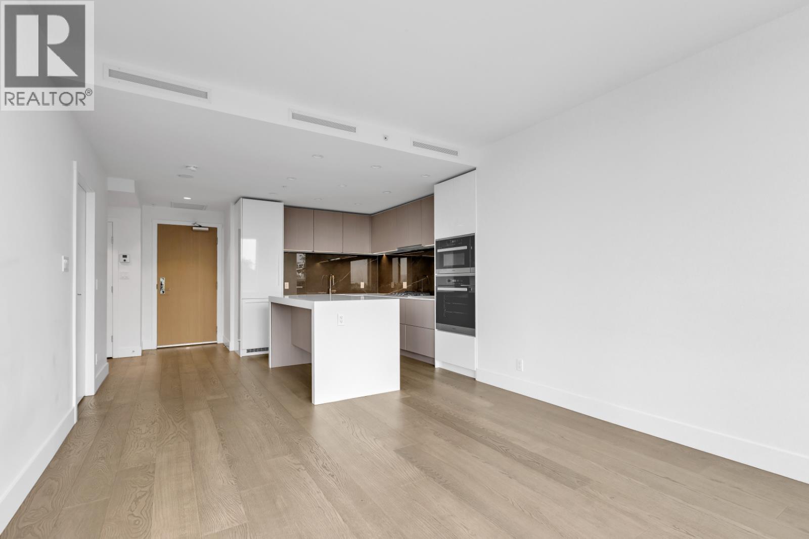 605 1632 LIONS GATE LANE, North Vancouver