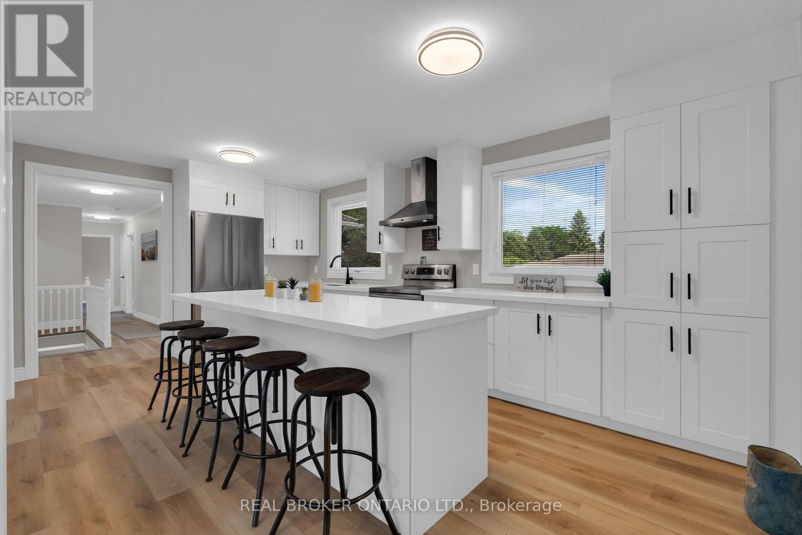 158 CHURCH STREET N - Image 9