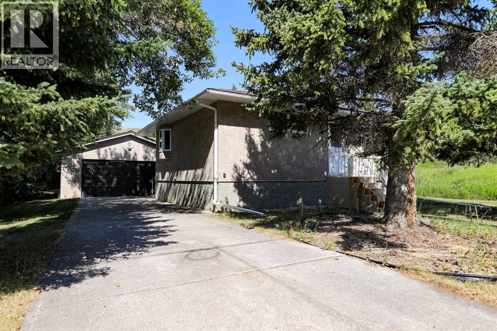 1142 Coleman Avenue - 1