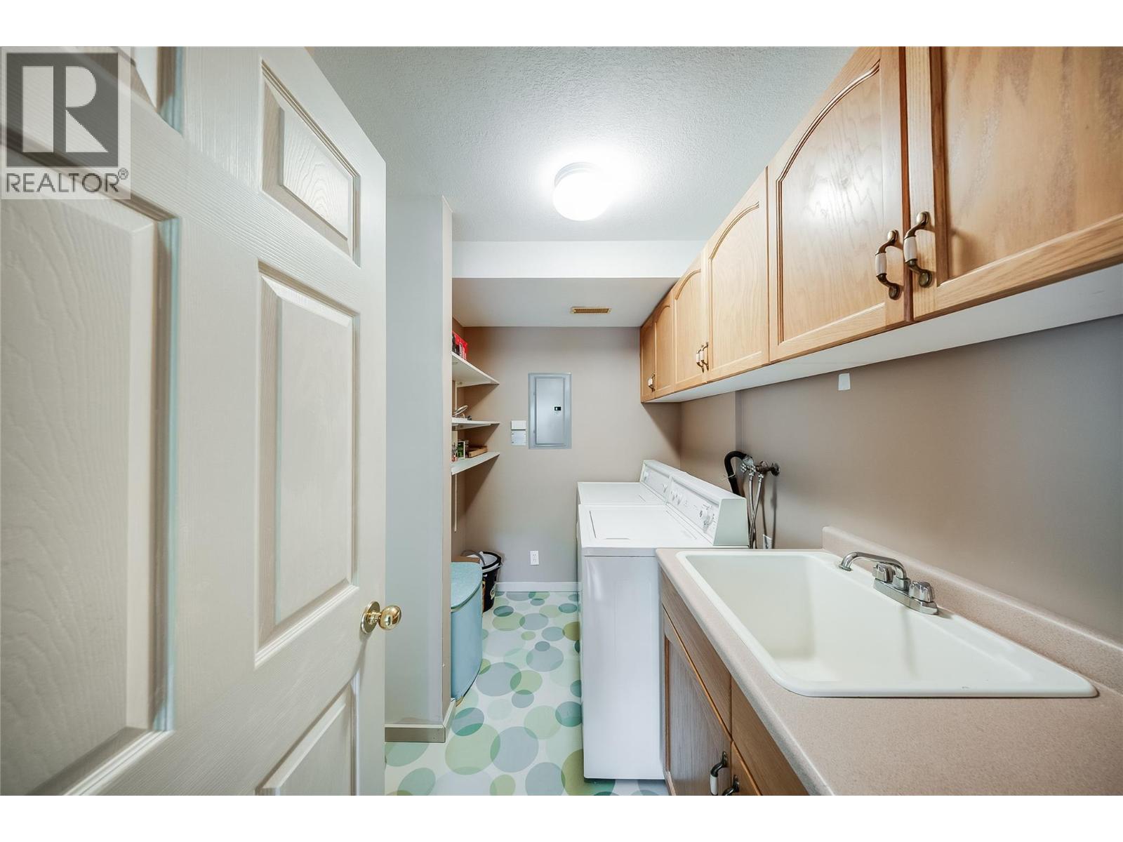 573 10th Avenue Unit# 4, Castlegar
