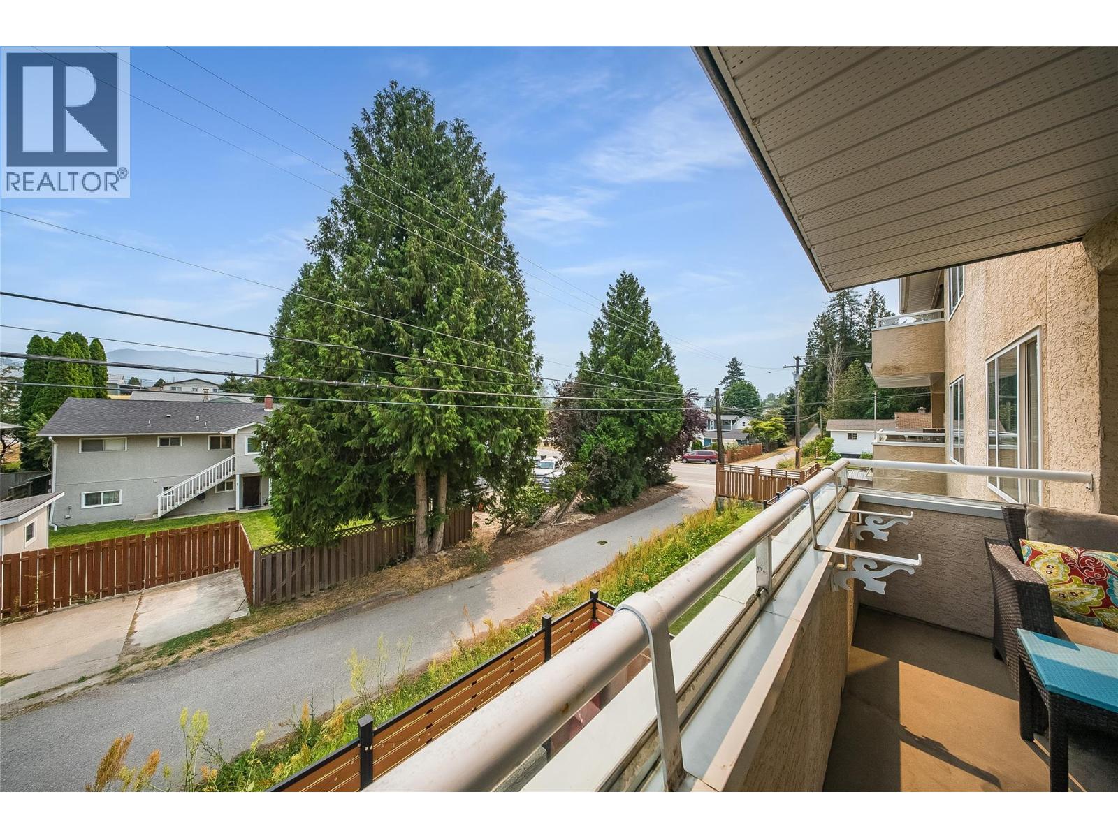 #4 573 10th Avenue - 27