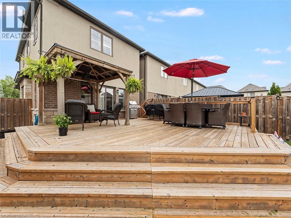 34 DODMAN Crescent - 32
