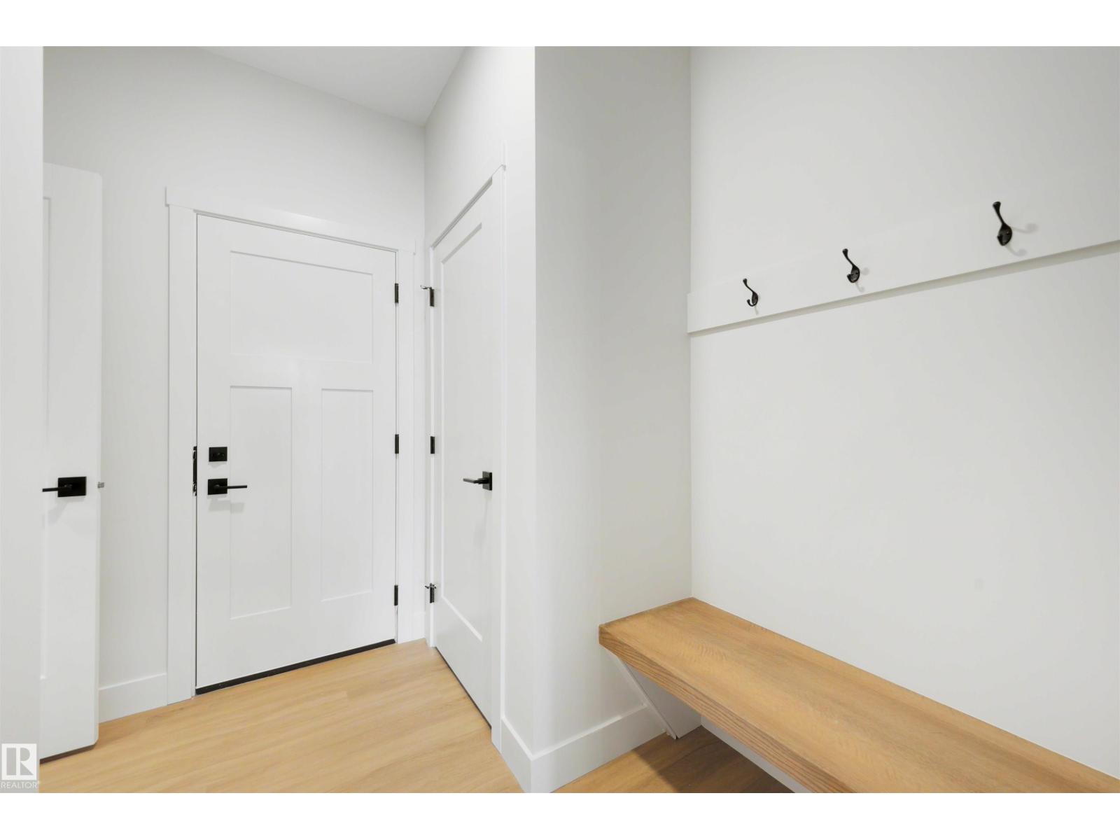 16 Grayson GR - Image 14