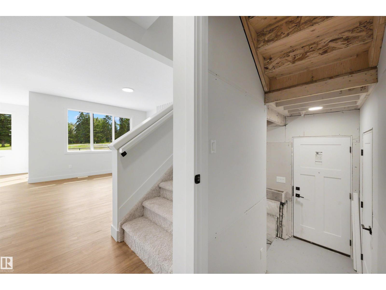 16 Grayson GR - Image 15