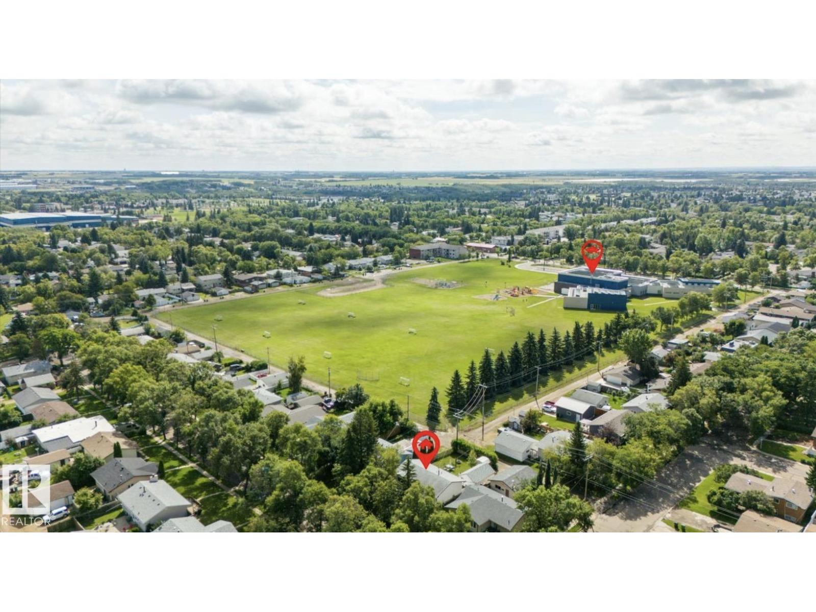 6221 44B Avenue - 2