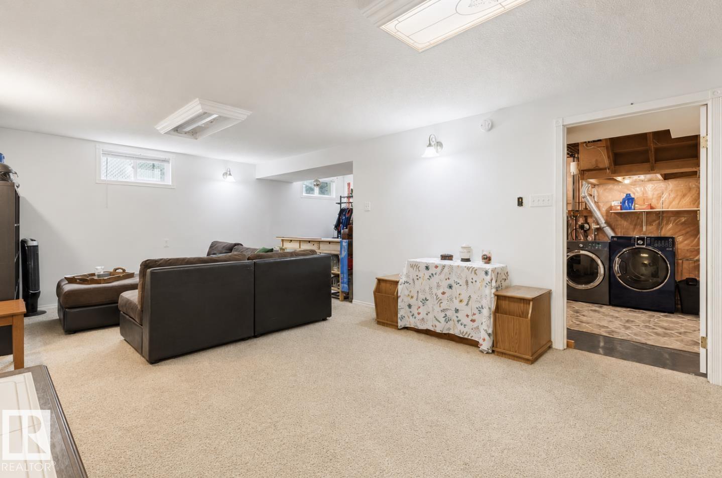 6221 44B Avenue - Image 35