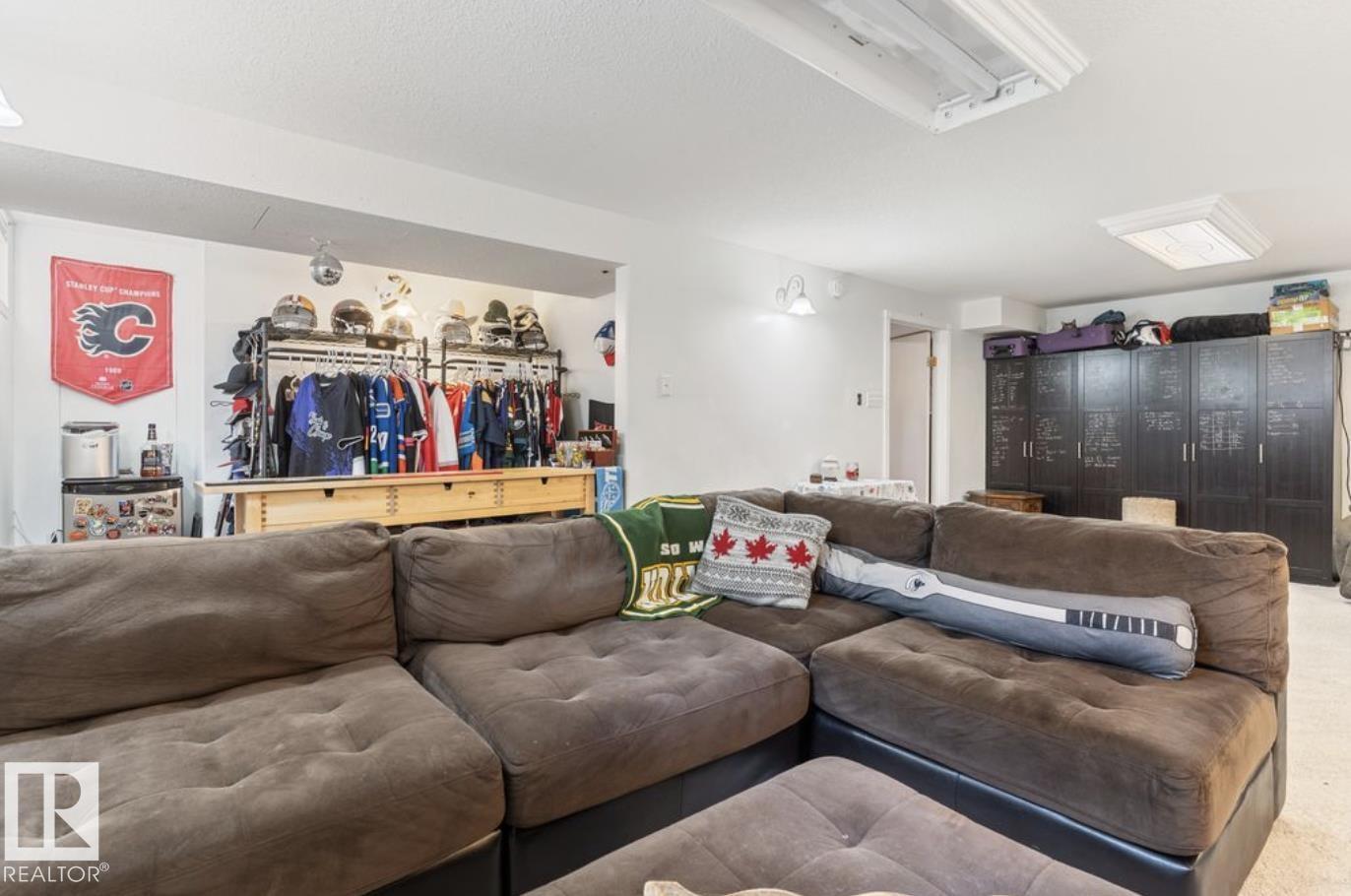 6221 44B Avenue - Image 36