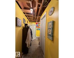 8816 137 Av Nw, Edmonton, AB T5E1Y4 Photo 16