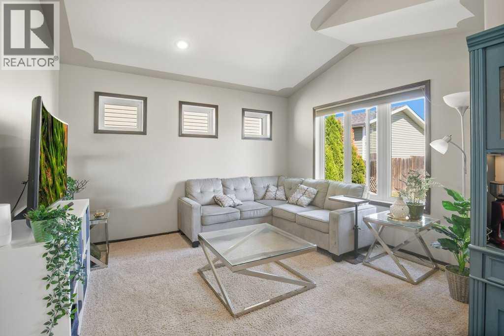 22 Valley Crescent - Image 8