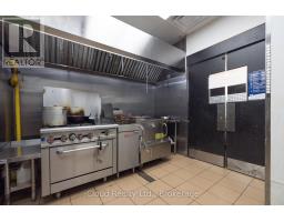 211 - 1105 Wellington Road, London South, ON N6E1V4 Photo 6