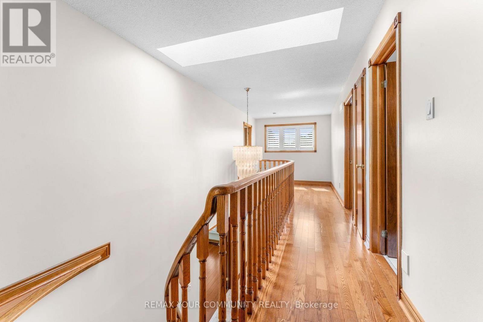 4 TOMEL COURT - 25