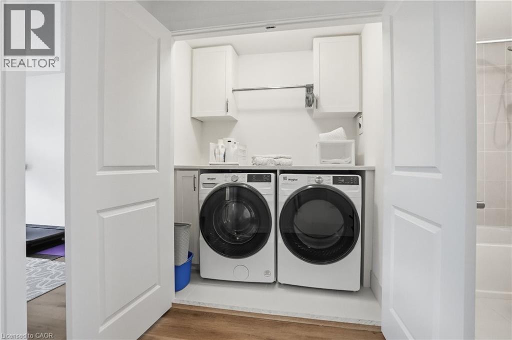 245 BURKE Street - 25