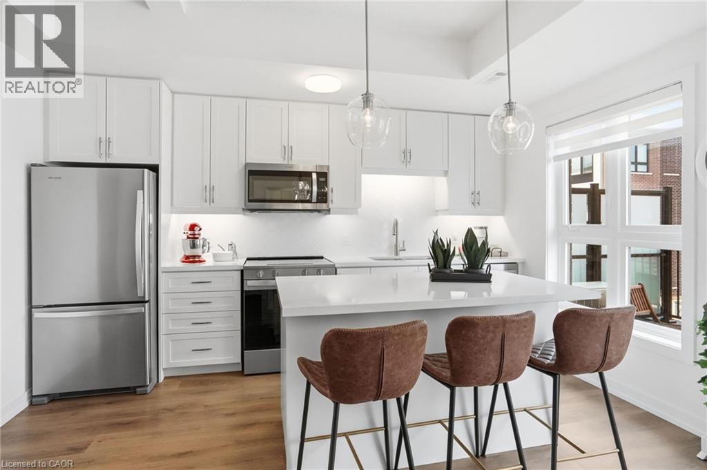 245 BURKE Street - 8