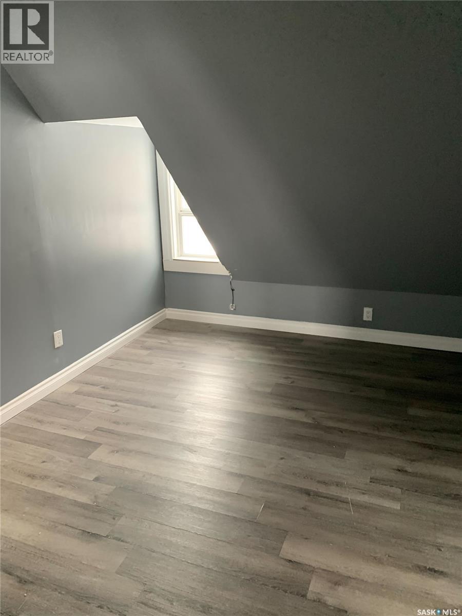 109 28th STREET W - Image 15