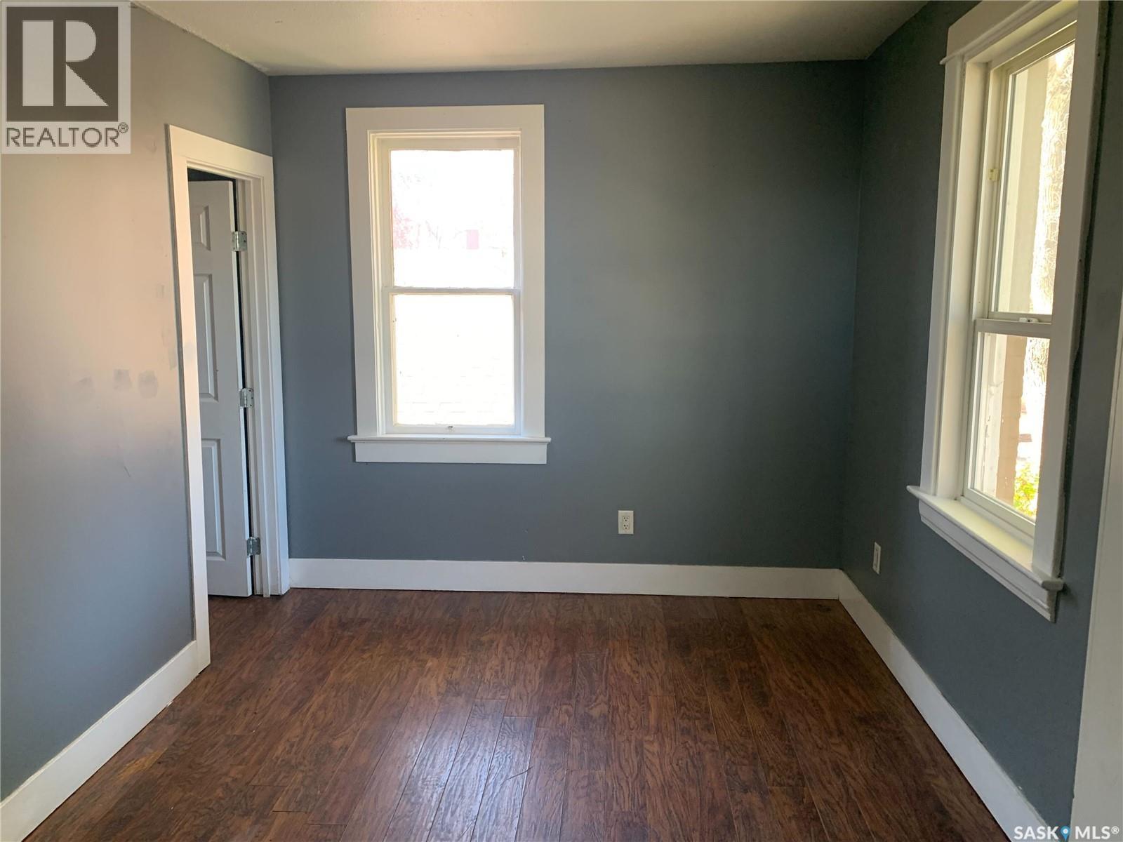109 28th STREET W - 5