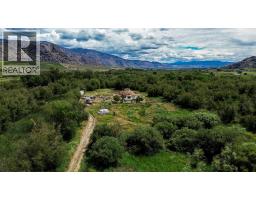 395 A 96 Street, Oliver, BC V0H1V0 Photo 7