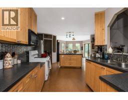 395 A 96 Street, Oliver, BC V0H1V0 Photo 17