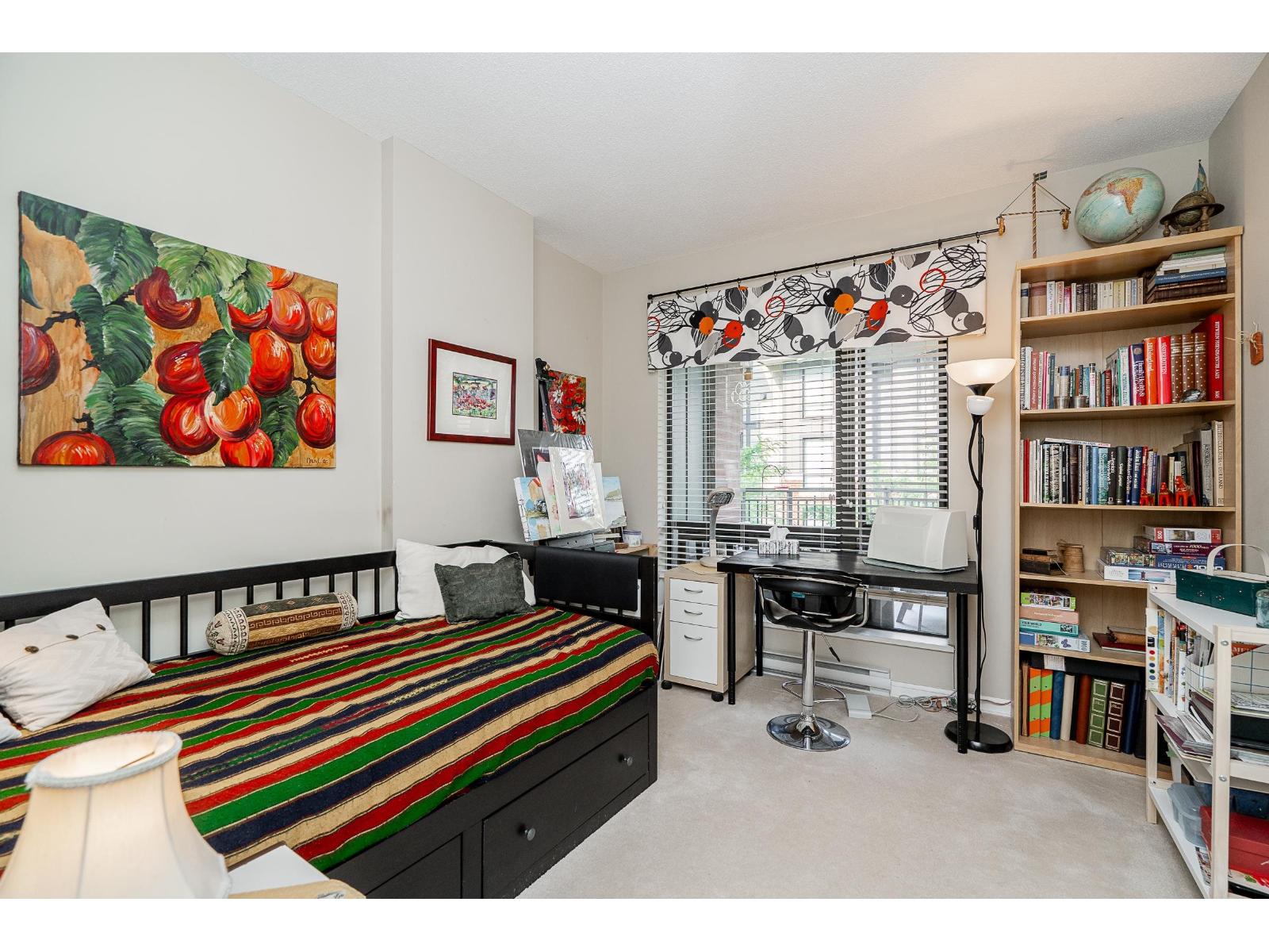 403 1551 FOSTER STREET, White Rock