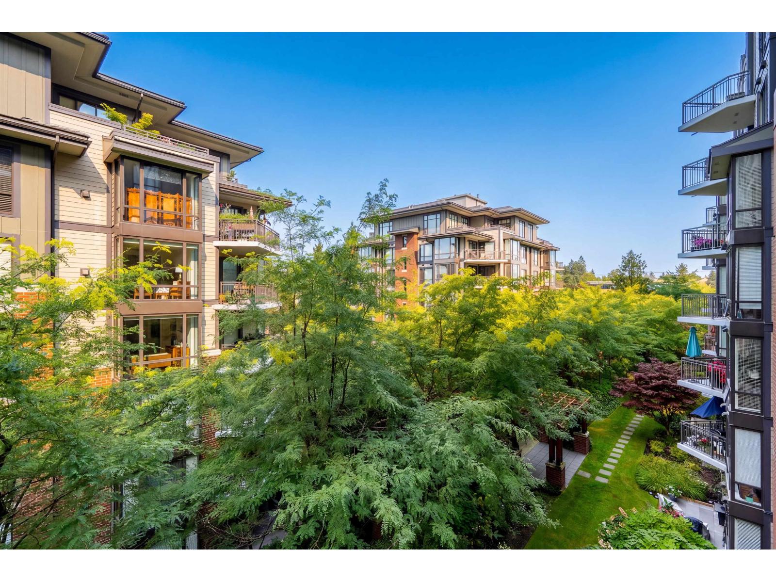 403 1551 FOSTER STREET, White Rock