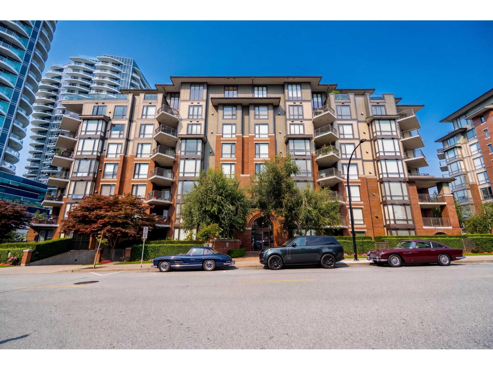 403 1551 FOSTER STREET, White Rock