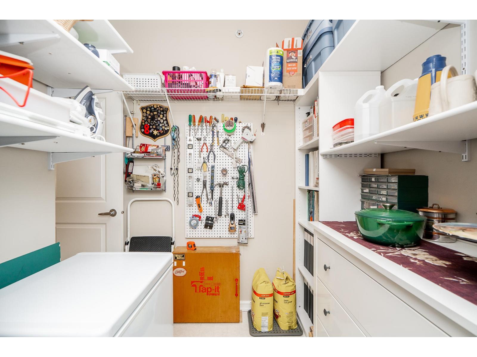 403 1551 FOSTER STREET, White Rock