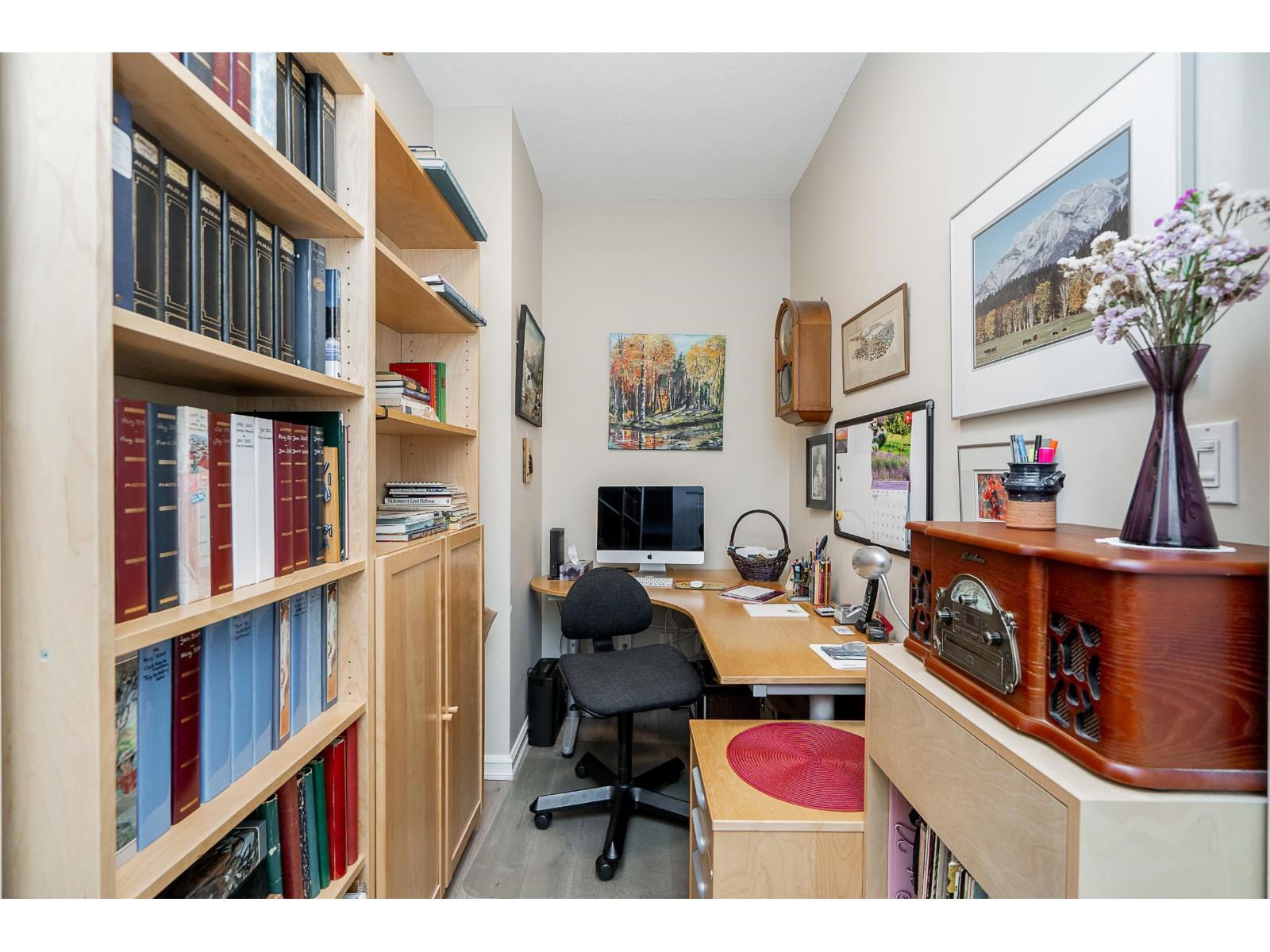 403 1551 FOSTER STREET, White Rock