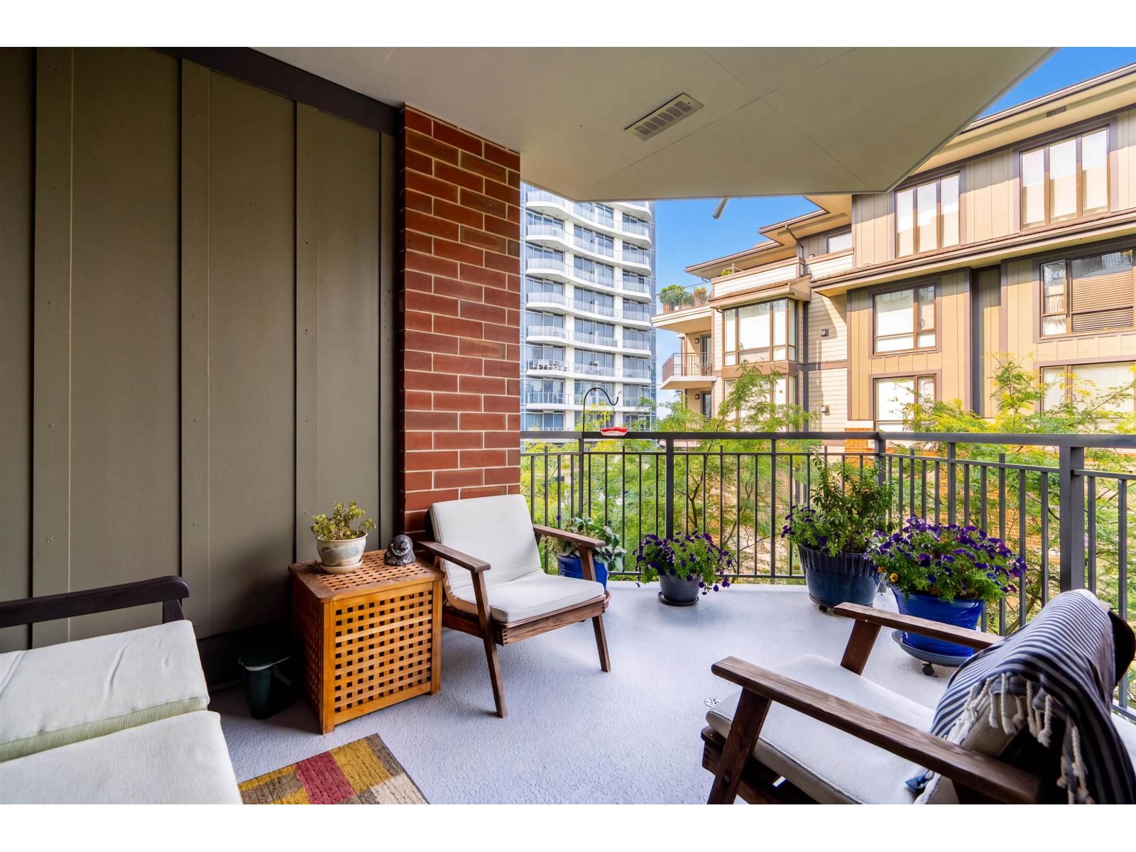 403 1551 FOSTER STREET, White Rock