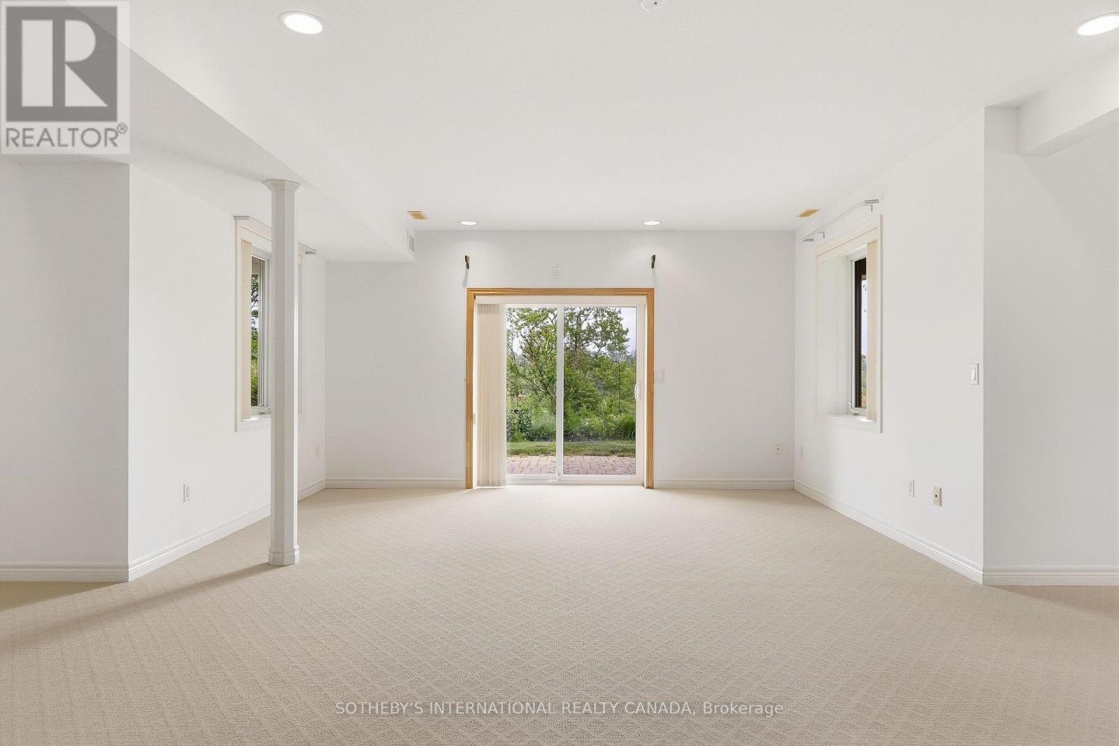208 MUIRFIELD TRAIL - Image 24