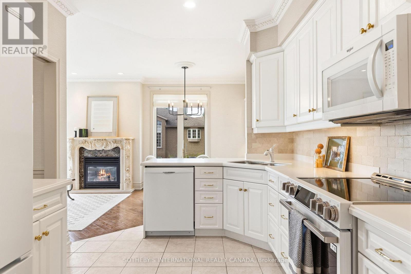 208 MUIRFIELD TRAIL - Image 14