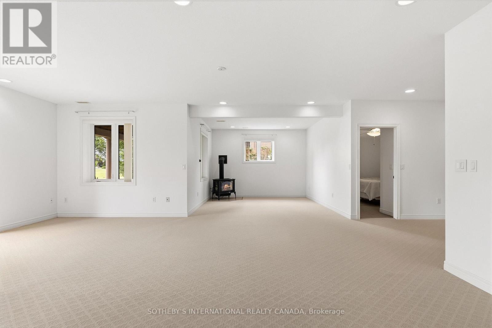 208 MUIRFIELD TRAIL - Image 26