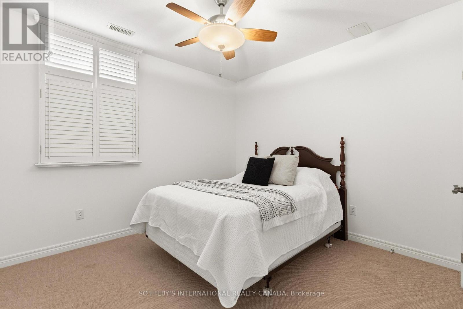208 MUIRFIELD TRAIL - Image 28
