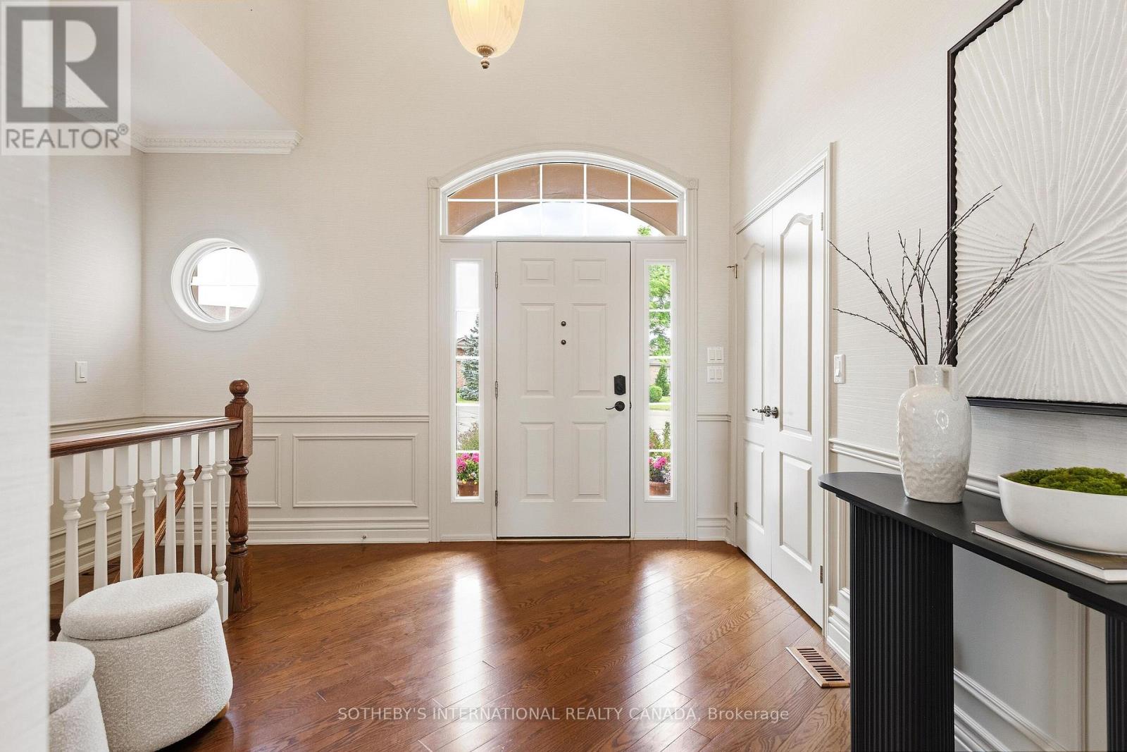 208 MUIRFIELD TRAIL - Image 4