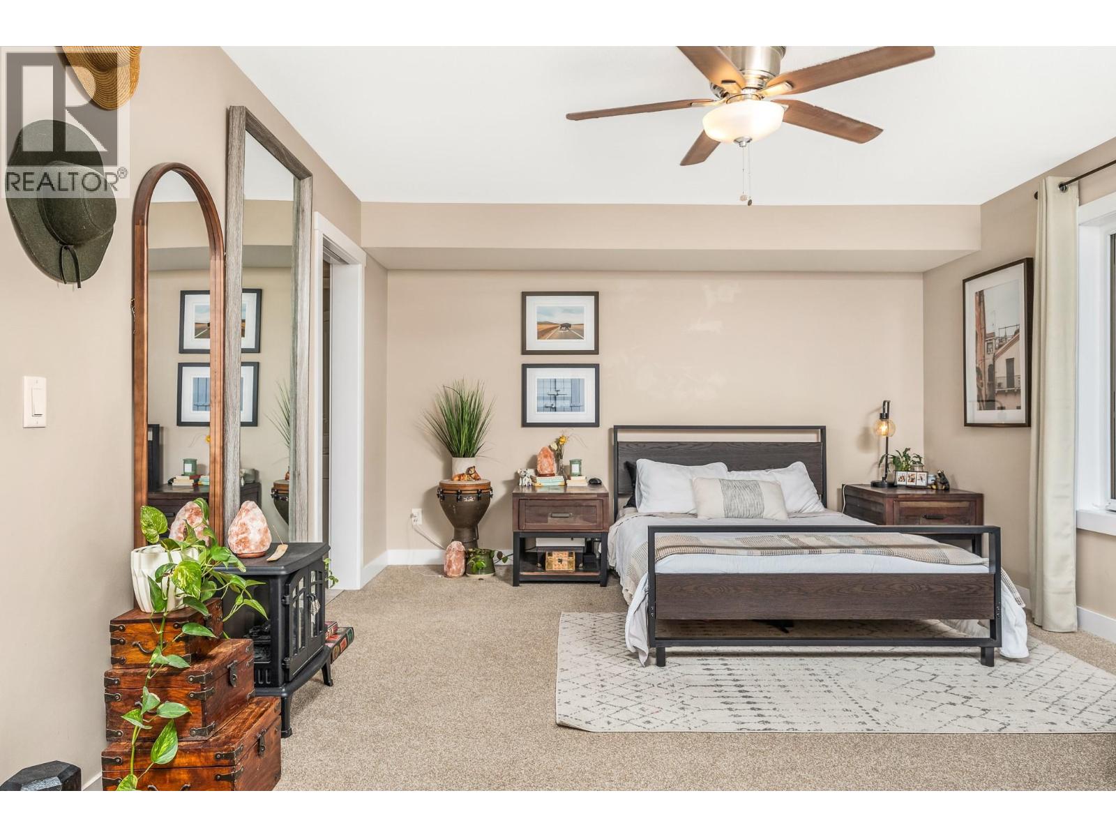 #7 2893 Robinson Road - 13