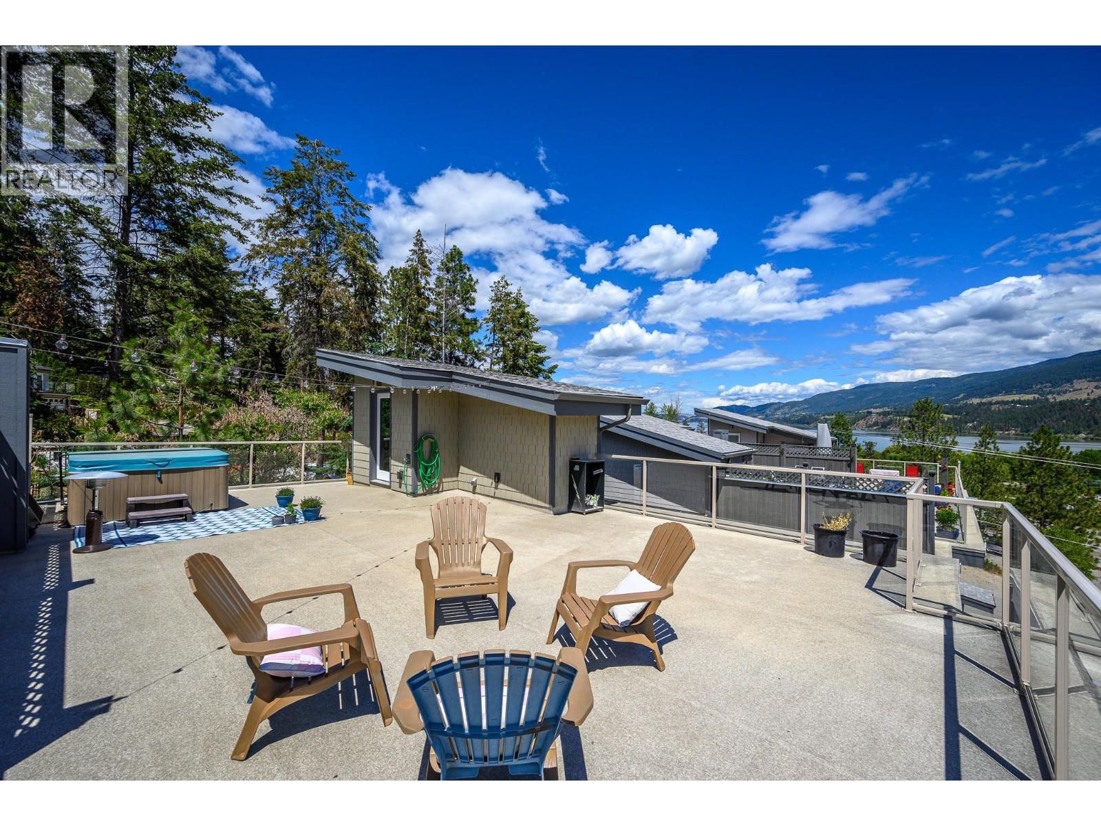 #7 2893 Robinson Road - 2