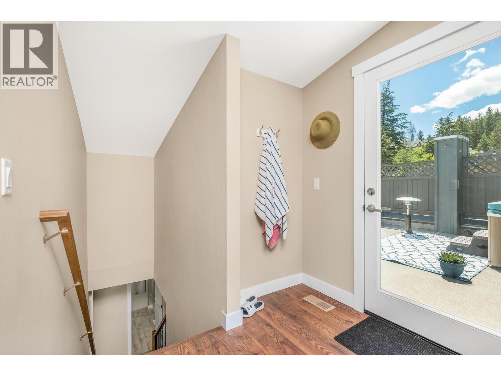 2893 Robinson Road Unit# 7, Lake Country