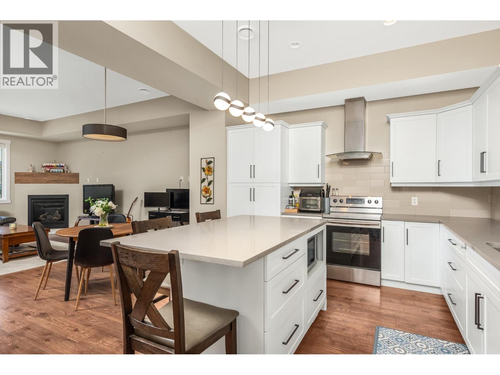 2893 Robinson Road Unit# 7, Lake Country