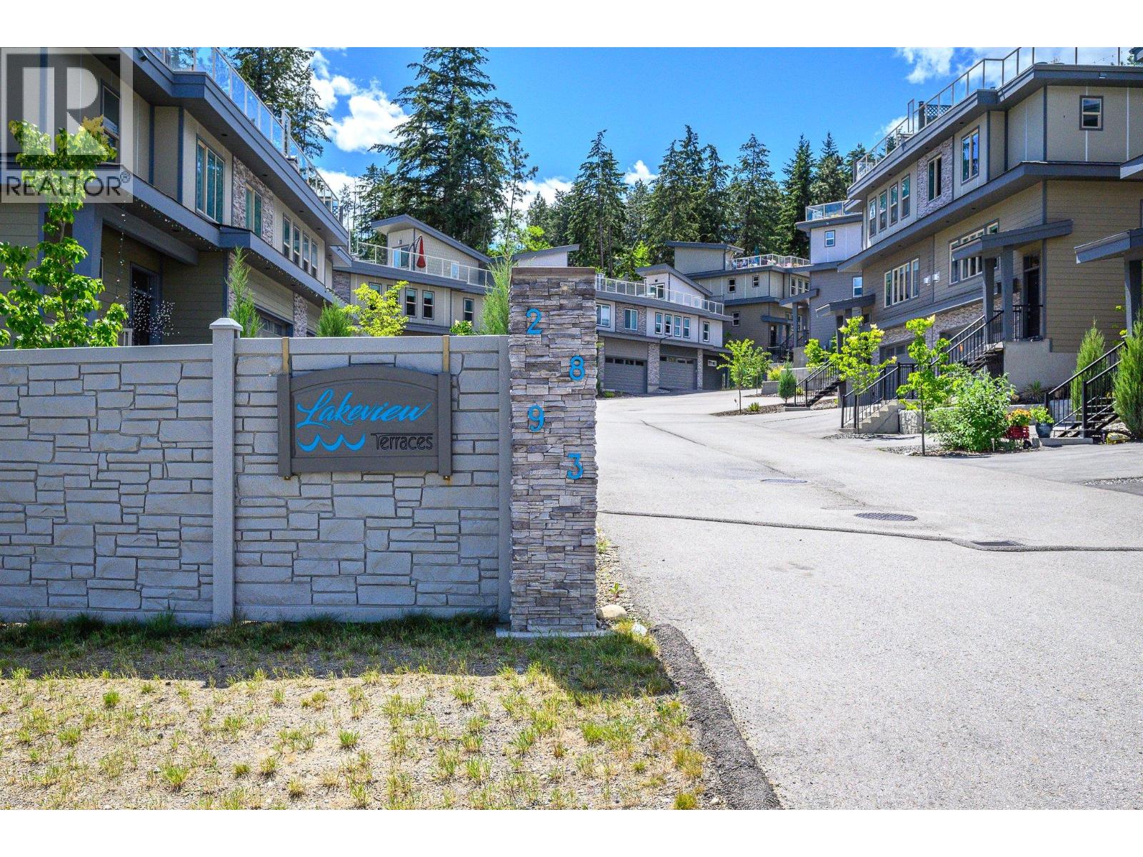 2893 Robinson Road Unit# 7, Lake Country