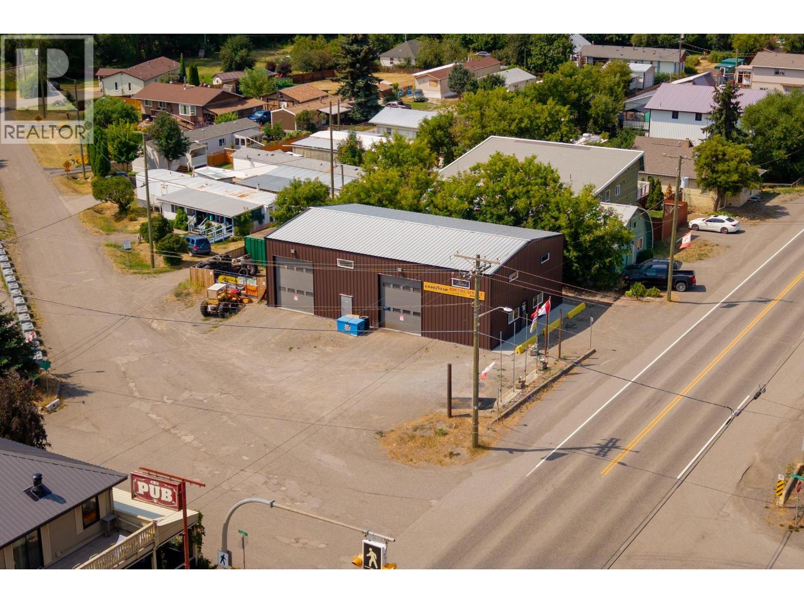 5755 97 Highway, Falkland