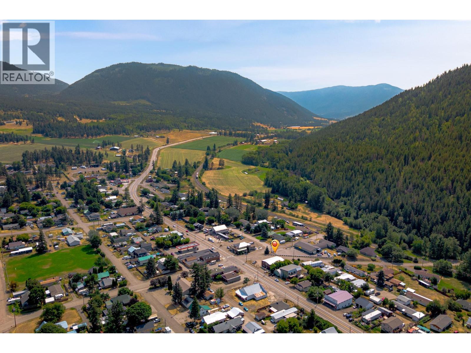 5755 97 Highway, Falkland