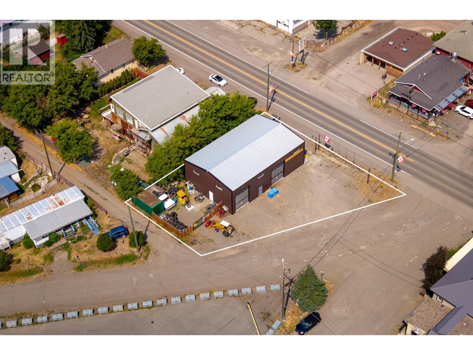 5755 97 Highway, Falkland
