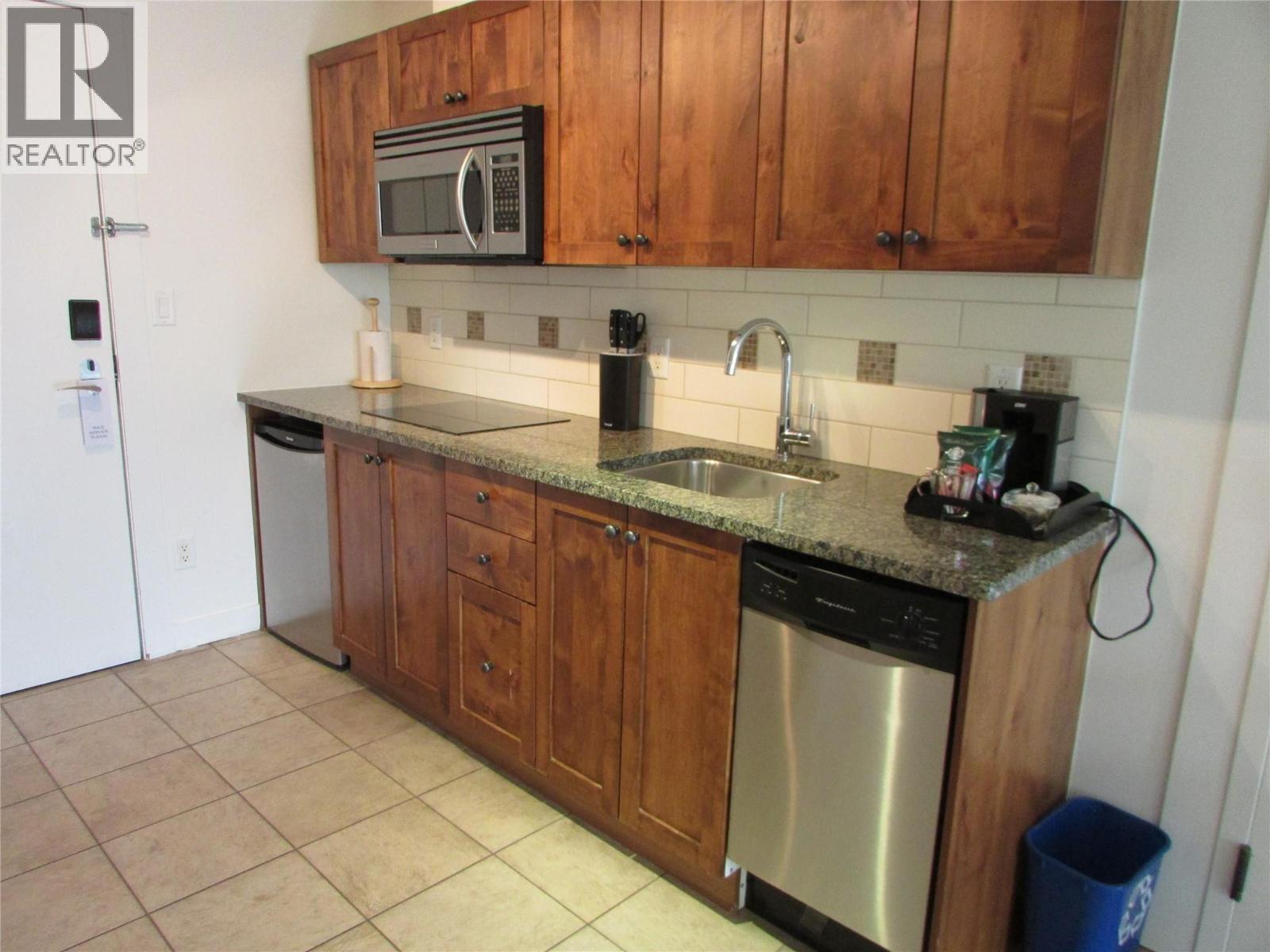 4200 LAKESHORE Drive Unit# 332, Osoyoos