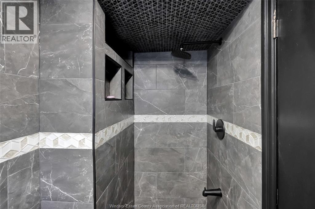 74 CHESTNUT DRIVE - 21
