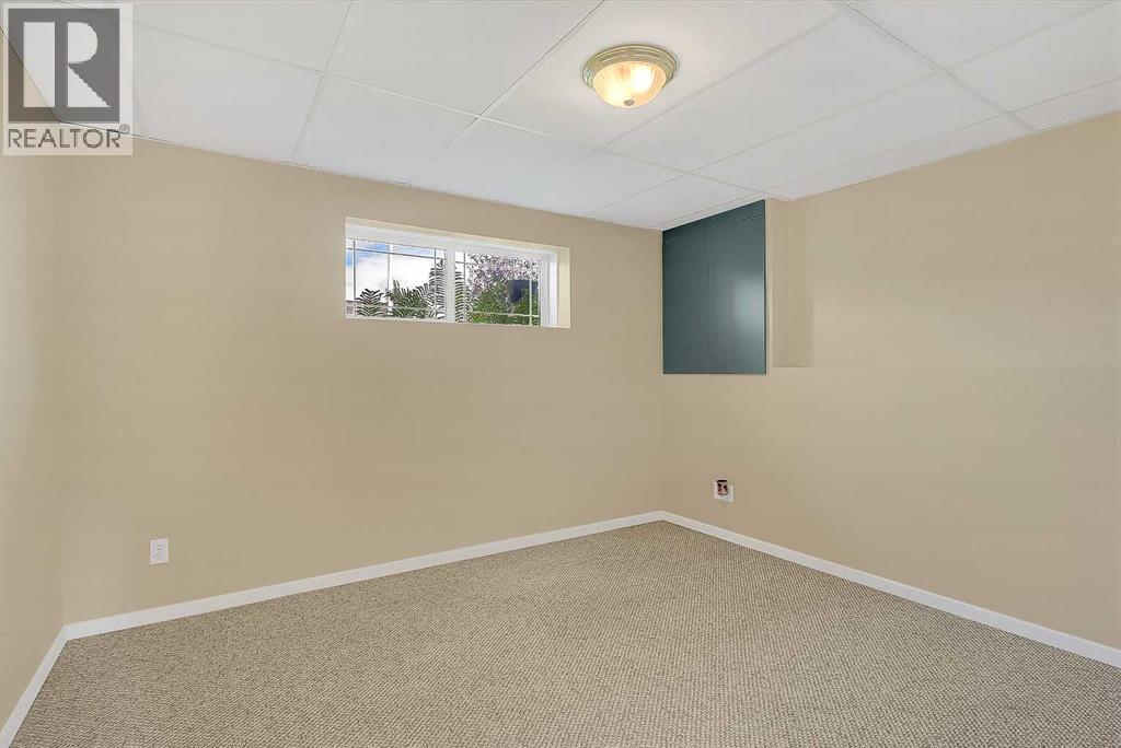 11509 83 Avenue - Image 34