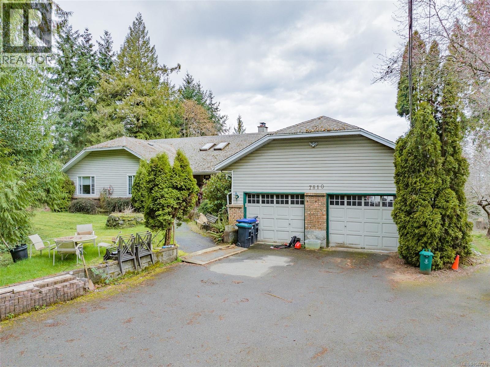 7810 Aats Rd, Lantzville